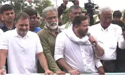 राहुल गांधी पहुंचे पटना, बिहार बंद में लिया हिस्सा