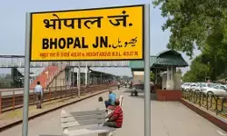 दिल्ली से माता-पिता की डांट से नाराज होकर भागीं तीन लड़कियां, भोपाल में मिलीं दिल्ली से माता-पिता की डांट से नाराज होकर भागीं तीन लड़कियां, भोपाल में मिलीं