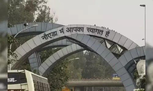 नोएडा में बारिश ने बदली आबोहवा, कोविड संकट के बाद पहली बार एक्यूआई 50 के करीब