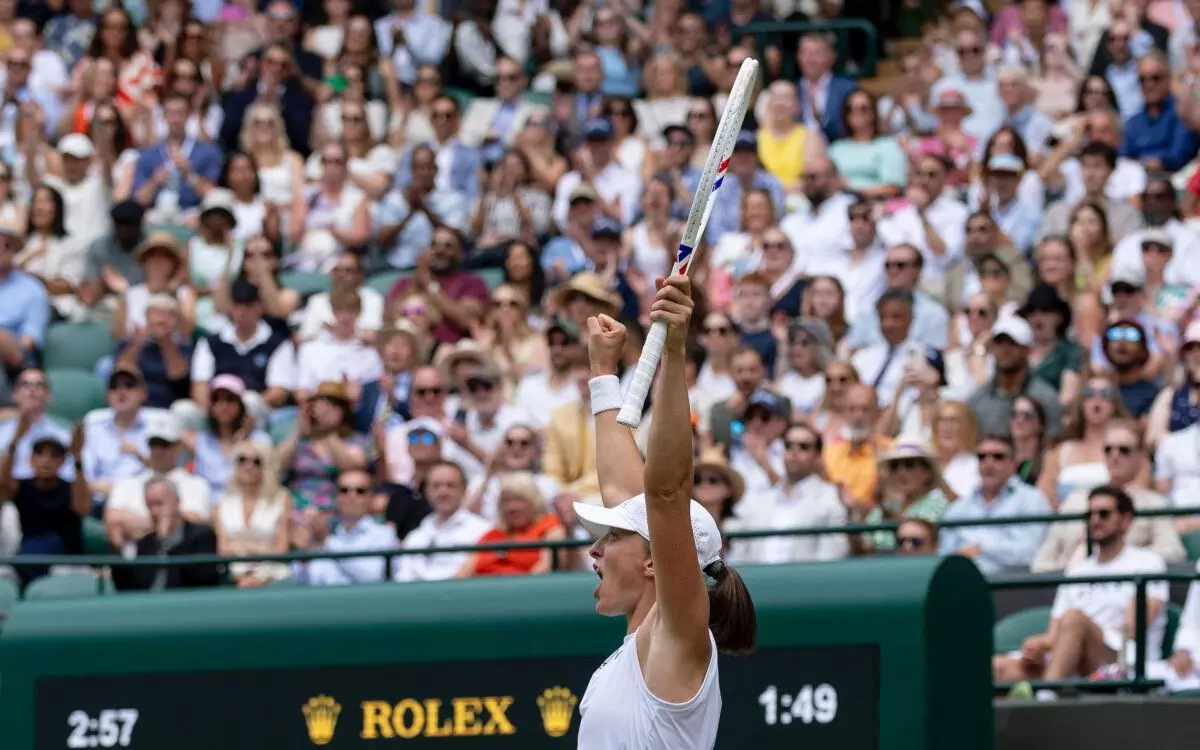 विंबलडन 2025: सैमसोनोवा को हराकर पहली बार सेमीफाइनल में पहुंचीं इगा स्वियातेक