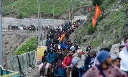 अमरनाथ यात्रा : आठ दिनों में 1.45 लाख से अधिक श्रद्धालुओं ने किए दर्शन अमरनाथ यात्रा : आठ दिनों में 1.45 लाख से अधिक श्रद्धालुओं ने किए दर्शन