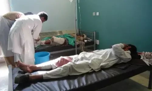 अफगानिस्तान : गर्मी में बीमारियों के बढ़ते मामलों के बीच गार्देज अस्पताल बंद, लोग परेशान