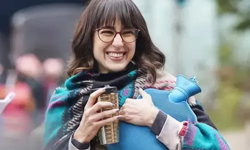 दर्शकों के प्यार में डूबीं सारा अली खान, चुमकी को लेकर हुईं भावुक!