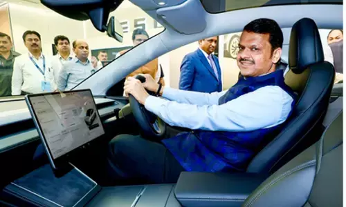 मुंबई के बाद दिल्ली में भी जल्द शोरूम खोलेगी टेस्ला, सुपरचार्जर का भी नेटवर्क करेगी तैयार