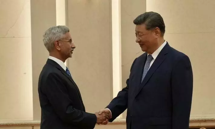 विदेश मंत्री जयशंकर ने राष्ट्रपति जिनपिंग से की मुलाकात, भारत-चीन संबंधों पर हुई चर्चा विदेश मंत्री जयशंकर ने राष्ट्रपति जिनपिंग से की मुलाकात, भारत-चीन संबंधों पर हुई चर्चा