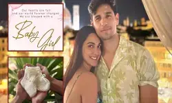 बेबी गर्ल आई है! सिद्धार्थ-कियारा ने शेयर की खुशखबरी, सेलेब्स ने किया पैरेंटहुड की दुनिया में स्वागत बेबी गर्ल आई है! सिद्धार्थ-कियारा ने शेयर की खुशखबरी, सेलेब्स ने किया पैरेंटहुड की दुनिया में स्वागत