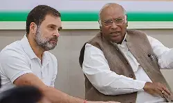 राहुल-खरगे ने पीएम मोदी को लिखी चिट्ठी, जम्मू-कश्मीर का राज्य का दर्जा बहाल करने की उठाई मांग राहुल-खरगे ने पीएम मोदी को लिखी चिट्ठी, जम्मू-कश्मीर का राज्य का दर्जा बहाल करने की उठाई मांग