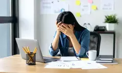 प्रीमैच्योर मेनोपॉज के दौरान महिलाओं में डिप्रेशन, शोध में सामने आए इसके कई कारण