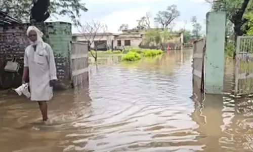 नूंह में बरसात बनी आफत, सरकारी दफ्तरों के प्रांगण बने तालाब