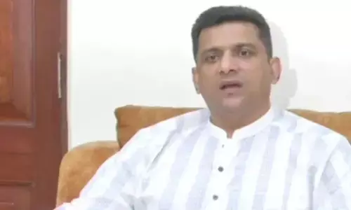 पैसे देकर धर्म परिवर्तन के लिए मजबूर करना गलत: असलम शेख