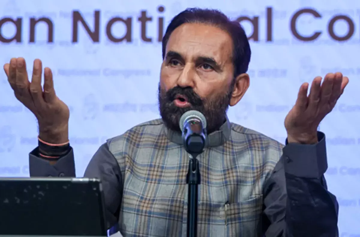 ईडी को नहीं मिलता सबूत तो परिवार के सदस्यों को बनाते हैं निशाना: शक्ति सिंह गोहिल ईडी को नहीं मिलता सबूत तो परिवार के सदस्यों को बनाते हैं निशाना: शक्ति सिंह गोहिल