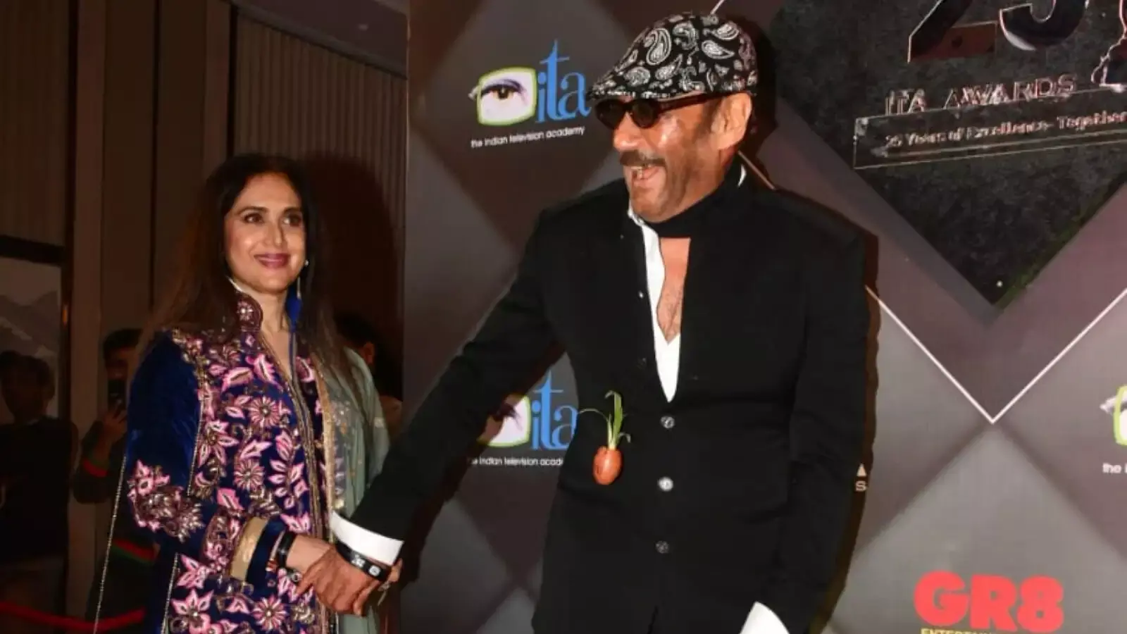 हीरो कपल जैकी श्रॉफ और मीनाक्षी शेषाद्री फिर साथ आए नजर, सोशल मीडिया पर वीडियो वायरल