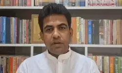 जन सुराज के पोस्टर वाली गाड़ी से शराब बरामद होने के बाद भाजपा ने साधा निशाना, कहा- ये शराबबंदी हटाने की साजिश