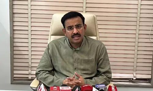 महाराष्ट्र के विधानसभा चुनाव में अनियमितताओं को उद्धव ने खारिज किया : परिणय फुके