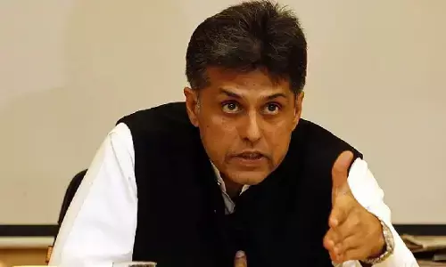 एनपीए पर सियासत : कांग्रेस ने कर्जदारों की सूची मांगी, भाजपा ने पारदर्शी नीतियों को बताया उपलब्धि का कारण