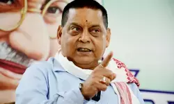 तेजस्वी के चुनाव के बहिष्कार वाले बयान पर नीरज कुमार का तंज, बोले- उनकी कोई राजनीतिक प्रासंगिकता भी है?