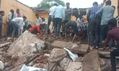 राजस्थान: स्कूल की छत गिरने की घटना में अब तक 5 बच्चों की मौत, सीएम भजनलाल और शिक्षा मंत्री ने जताया दुख राजस्थान: स्कूल की छत गिरने की घटना में अब तक 5 बच्चों की मौत, सीएम भजनलाल और शिक्षा मंत्री ने जताया दुख