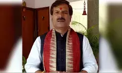 तेजस्वी यादव की नकल करते हैं नीतीश कुमार: मृत्युंजय तिवारी