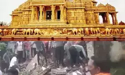 सोने से सजे मंदिर और जर्जर स्कूल, देश का कड़वा सच