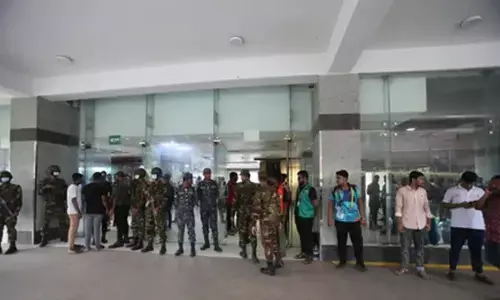 बांग्लादेश विमान हादसा : 27 बच्चों समेत 33 लोग अब भी अस्पताल में भर्ती, 3 की हालत नाजुक बांग्लादेश विमान हादसा : 27 बच्चों समेत 33 लोग अब भी अस्पताल में भर्ती, 3 की हालत नाजुक