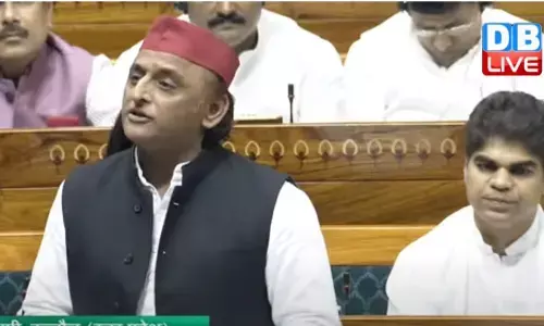 ऑपरेशन सिंदूर बीच में क्यों रोका? अखिलेश यादव ने पूछा, सरकार किस दबाव में आई