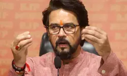 अनुराग ठाकुर का हमला : तेजस्वी अपने नहीं हुए, जनता के क्या होंगे अनुराग ठाकुर का हमला : तेजस्वी अपने नहीं हुए, जनता के क्या होंगे