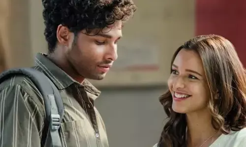 धड़क 2 पब्लिक रिव्यू : सिद्धांत और तृप्ति डिमरी की फिल्म देखकर लोग हुए निराश, कहा- मूवी है बोरिंग