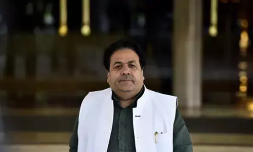 एसएससी परीक्षा में तकनीकी गड़बड़ियों की निष्पक्ष जांच कराए केंद्र सरकार : राजीव शुक्ला