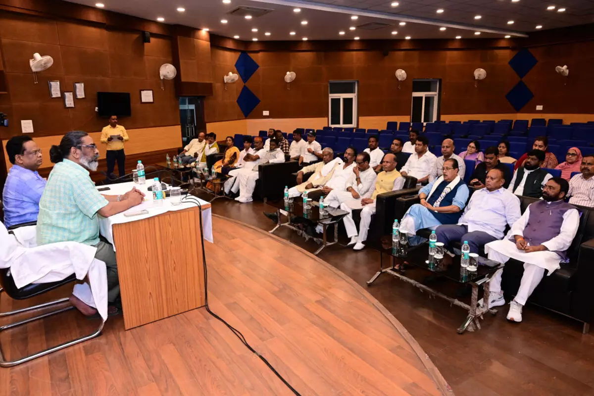 बिहार के बाद झारखंड में भी एसआईआर पर सियासत तेज, विधानसभा में प्रस्ताव पारित करेगा सत्तारूढ़ गठबंधन