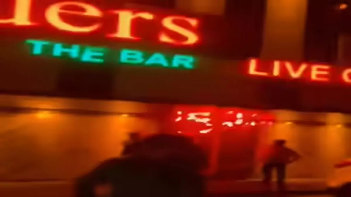 पनवेल के डांस बार में मनसे कार्यकर्ताओं ने तोड़फोड़ की, राज ठाकरे की टिप्पणी के बाद बढ़ा विवाद