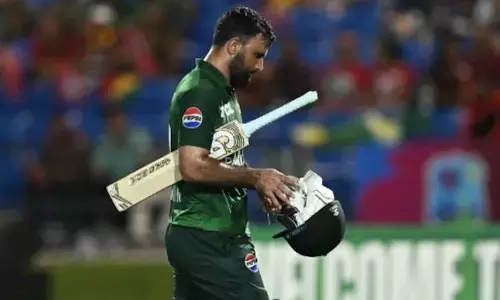 वनडे सीरीज से पहले पाकिस्तान को झटका, वेस्टइंडीज दौरे से बाहर हुए फखर जमान