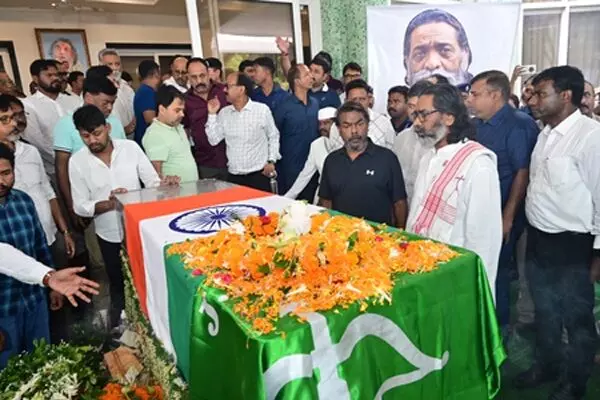 शिबू सोरेन की अंतिम यात्रा रांची के मोरहाबादी से शुरू, पैतृक गांव नेमरा में होगा अंतिम संस्कार