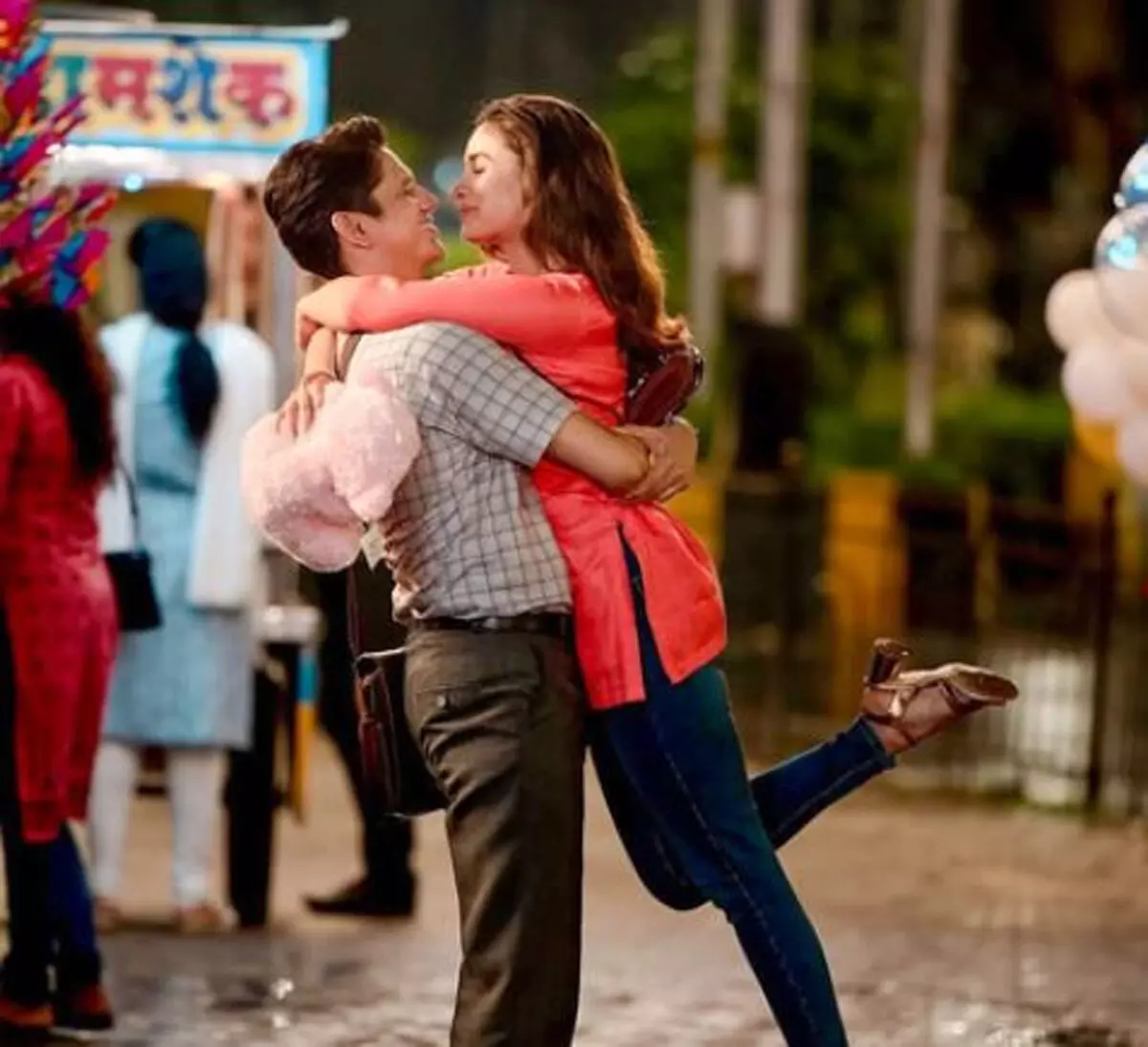 डार्लिंग्स के 3 साल पूरे, विजय वर्मा ने टीम और फैंस को भेजा स्पेशल मैसेज