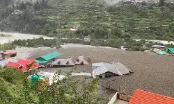 उत्तराखंड के उत्तरकाशी जिले में बादल फटने से हुआ भारी नुकसान