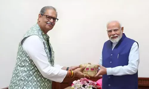 ओडिशा के डिप्टी सीएम ने पीएम मोदी से की मुलाकात, जगन्नाथ धाम का महाप्रसाद किया भेंट ओडिशा के डिप्टी सीएम ने पीएम मोदी से की मुलाकात, जगन्नाथ धाम का महाप्रसाद किया भेंट