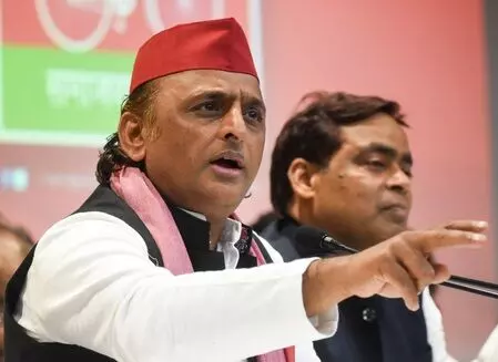 हमारा भारत संकट में है, सरकार की विदेश नीति पूरी तरह विफल-अमेरिकी टैरिफ के बाद अखिलेश यादव का हमला