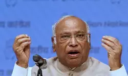 खरगे ने केंद्र पर बोला हमला, कहा- मोदी सरकार को समझ नहीं आ रहा कि टैरिफ से कैसे निपटें