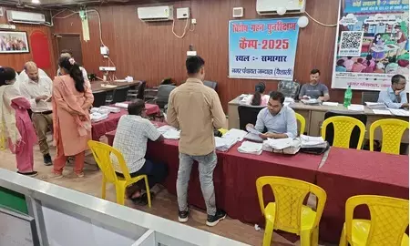 बिहार एसआईआर प्रक्रिया: मतदाता सूची में त्रुटियों को लेकर विपक्ष ने अब तक नहीं दर्ज कराई कोई आपत्ति