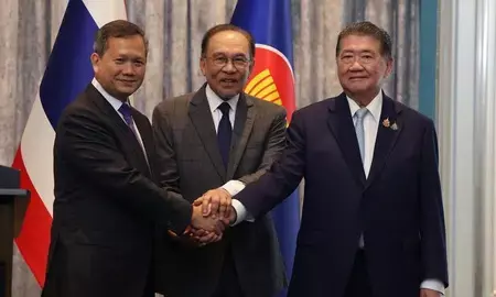 कंबोडिया और थाईलैंड ने संघर्षविराम समझौते पर किए हस्ताक्षर