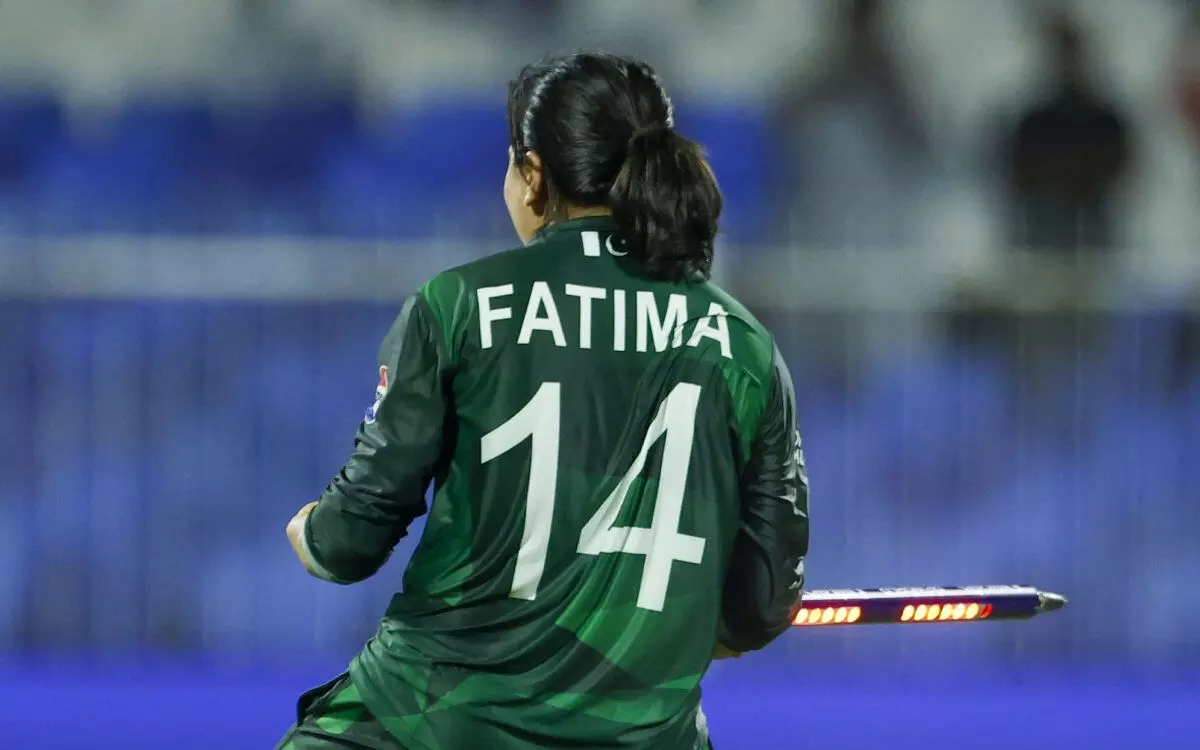 आईसीसी ने लगाई पाकिस्तान की महिला कप्तान को फटकार आईसीसी ने लगाई पाकिस्तान की महिला कप्तान को फटकार