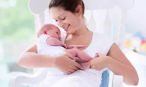 बीमारी में भी मां करा सकती है सुरक्षित स्तनपान, पहले जरूर लें डॉक्टर की सलाह बीमारी में भी मां करा सकती है सुरक्षित स्तनपान, पहले जरूर लें डॉक्टर की सलाह