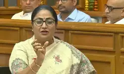 रेखा गुप्ता सरकार ने दिल्ली के प्राइवेट स्कूलों में फीस निर्धारण को पारदर्शी बनाने के लिए विधेयक किया पारित रेखा गुप्ता सरकार ने दिल्ली के प्राइवेट स्कूलों में फीस निर्धारण को पारदर्शी बनाने के लिए विधेयक किया पारित