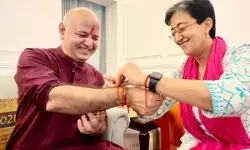 नेताओं ने मनाया रक्षाबंधन का पर्व, कलाई में बंधवाई राखी