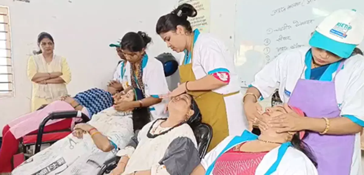 मध्य प्रदेश : आधी आबादी को सशक्त बनाने की पहल, आर्थिक रूप से बन रहीं सबल