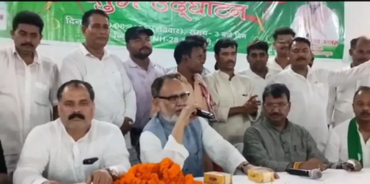 मुकेश सहनी के दावे को सिद्दीकी ने नकारा, कहा- गठबंधन में इस तरह की बात नहीं है मुकेश सहनी के दावे को सिद्दीकी ने नकारा, कहा- गठबंधन में इस तरह की बात नहीं है