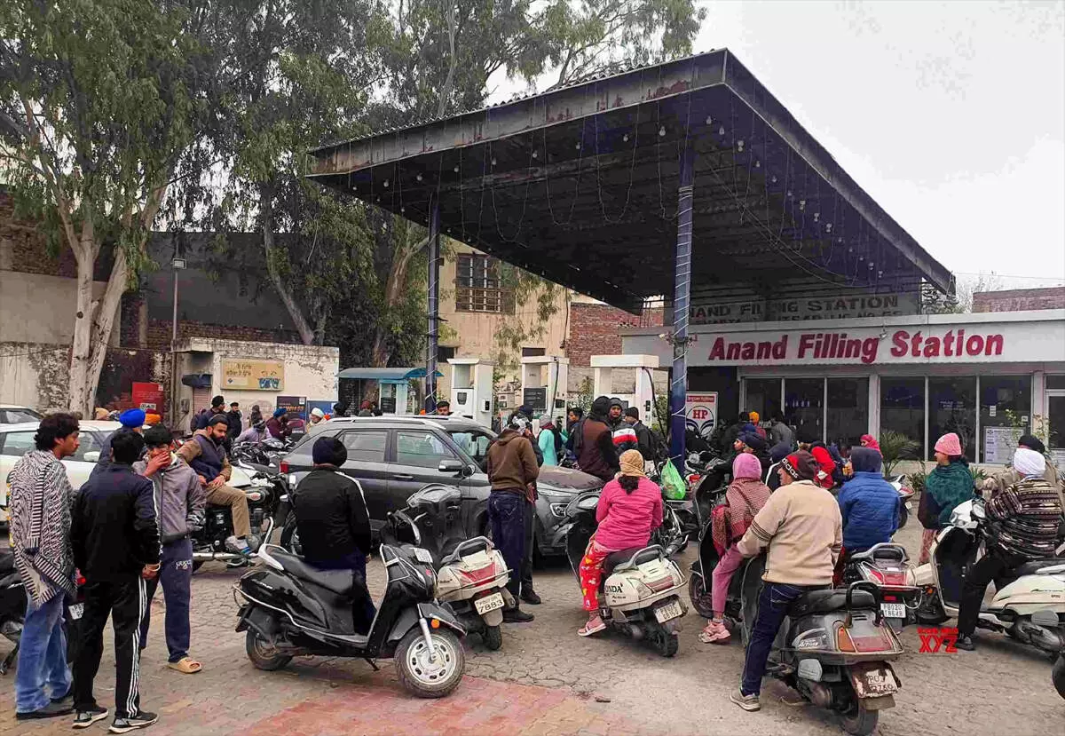 पेट्रोल में 20 प्रतिशत इथेनॉल मिश्रण के लक्ष्य के करीब पहुंचा देश, मंत्री सुरेश गोपी ने राज्यसभा में दी जानकारी