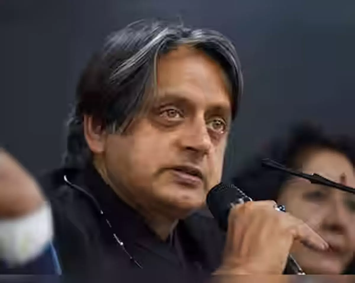 न्यूक्लियर धमकी कभी स्वीकार नहीं, अमेरिका से रिश्ते अहम : शशि थरूर