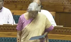 मानसून सत्र: लोकसभा में नया आयकर विधेयक पास मानसून सत्र: लोकसभा में नया आयकर विधेयक पास