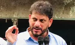 विपक्ष के आरोपों पर चुनाव आयोग को स्पष्टीकरण देना चाहिए : वारिस पठान विपक्ष के आरोपों पर चुनाव आयोग को स्पष्टीकरण देना चाहिए : वारिस पठान