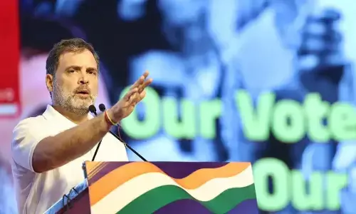 नेहरू ने दिलाया था सबको वोट का अधिकार : अब उसे लिमिटेड करने का प्रयास